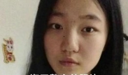 吃瓜事件网红男,网红男生吃瓜事件引发全网热议